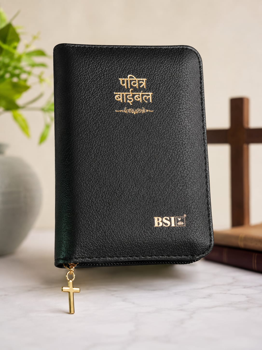 BSI Pocket Bible – Golden Cross Chain Thumb Index | Golden Edge
